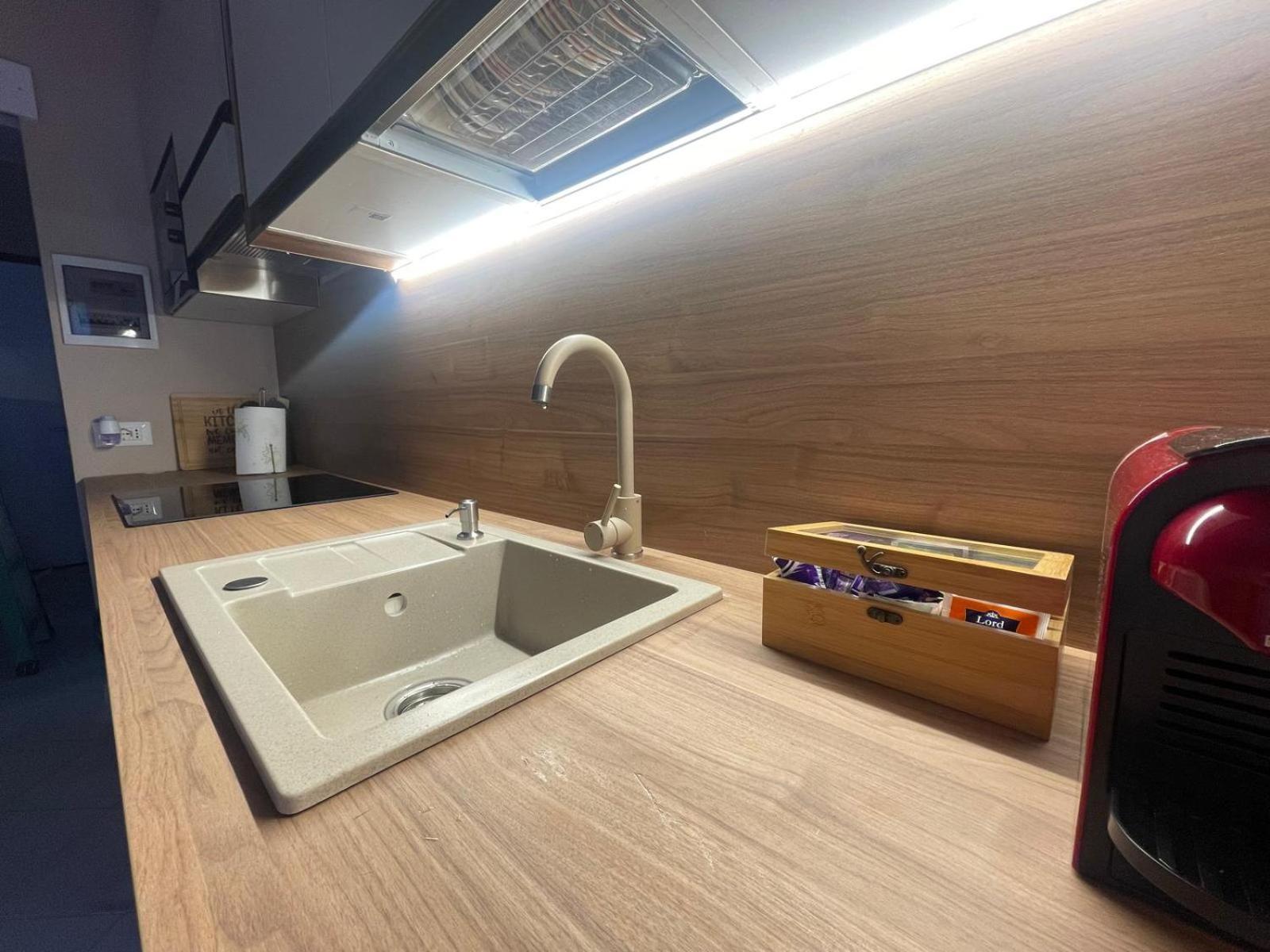 Alishome, Elegante Trilocale Con Vista Mare E Giardino Apartment *