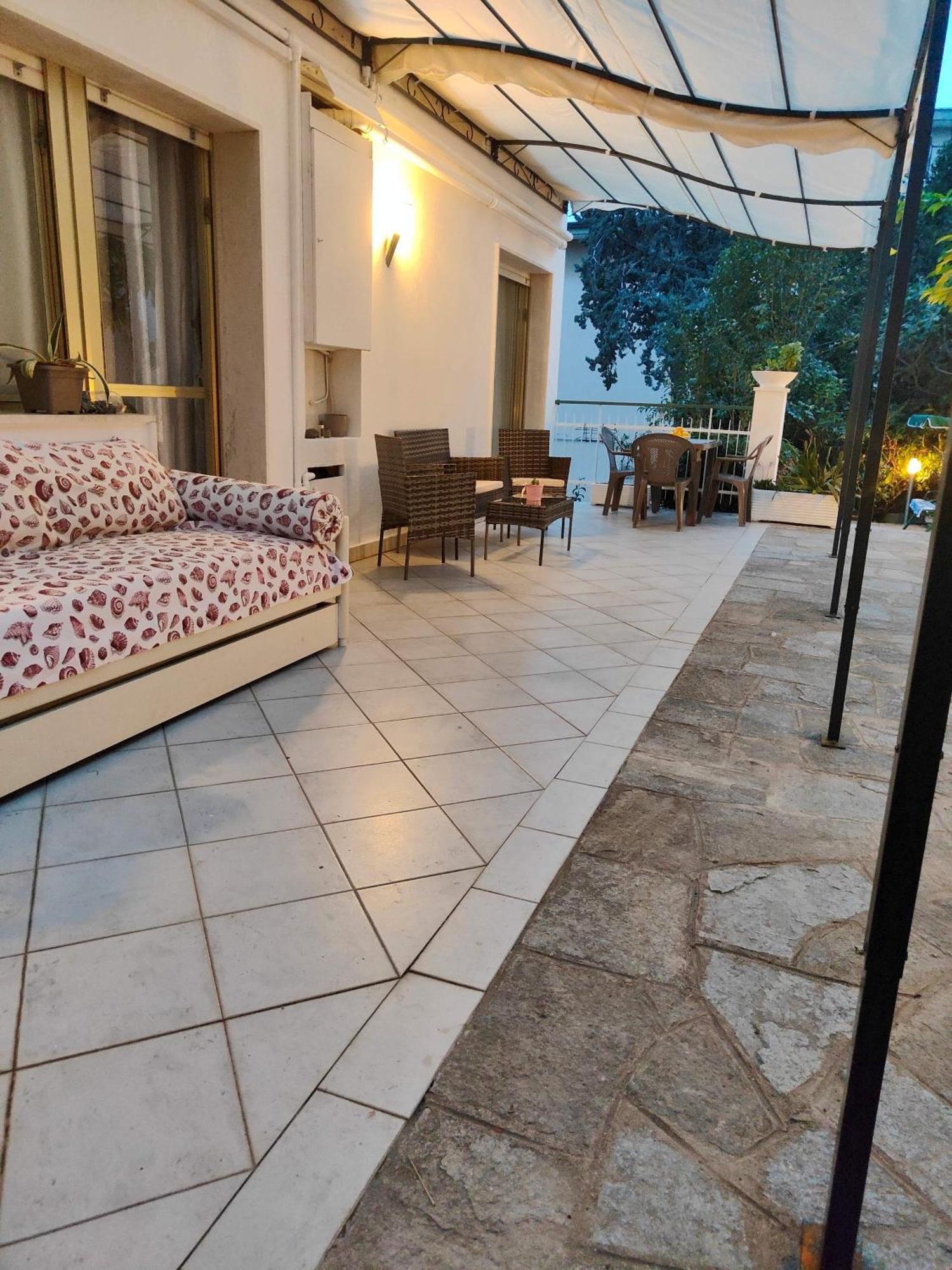 Alishome, Elegante Trilocale Con Vista Mare E Giardino