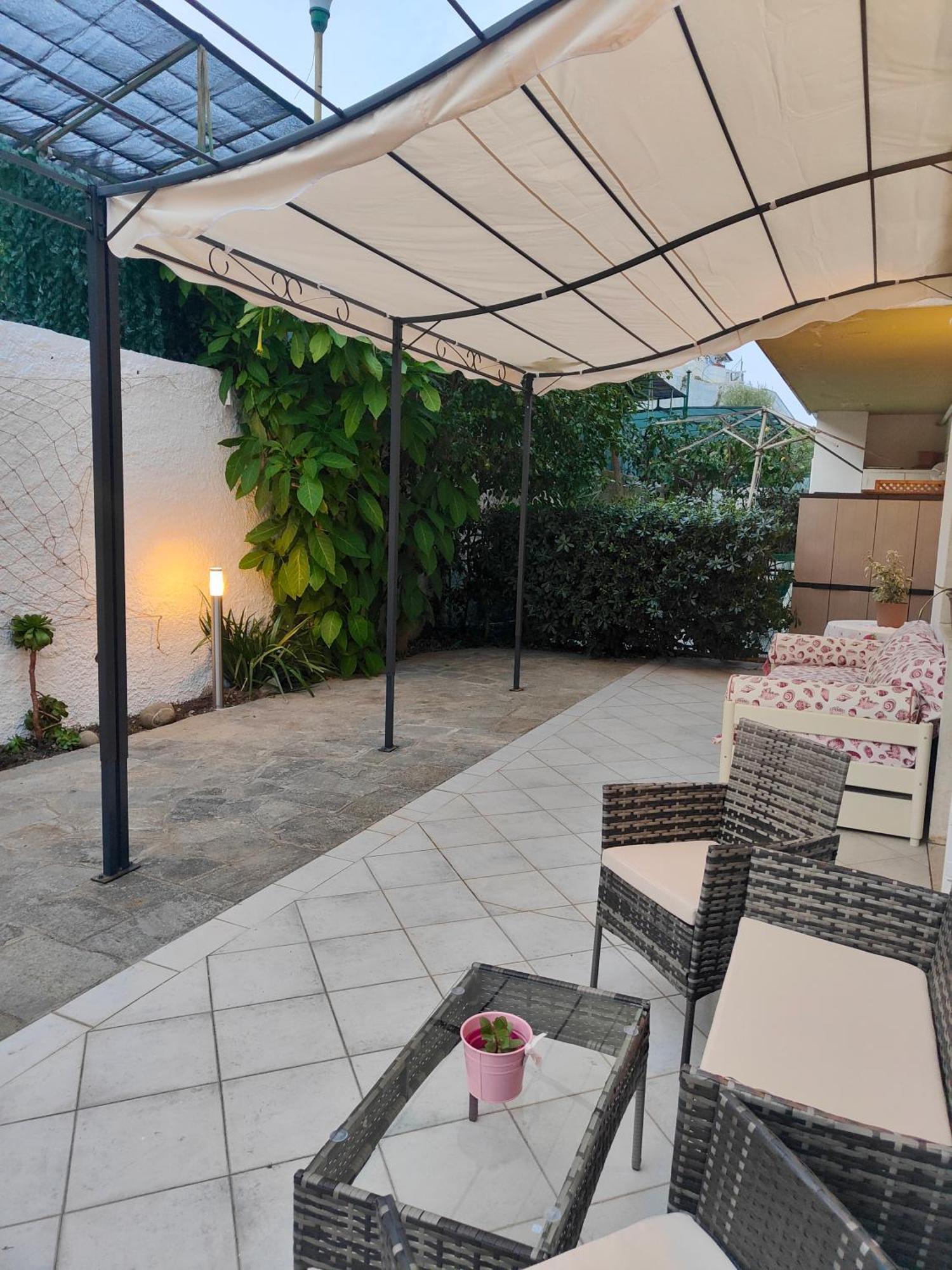 Alishome, Elegante Trilocale Con Vista Mare E Giardino