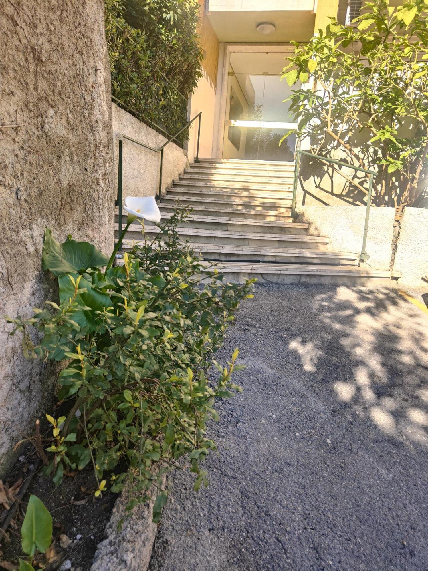 Alishome, Elegante Trilocale Con Vista Mare E Giardino